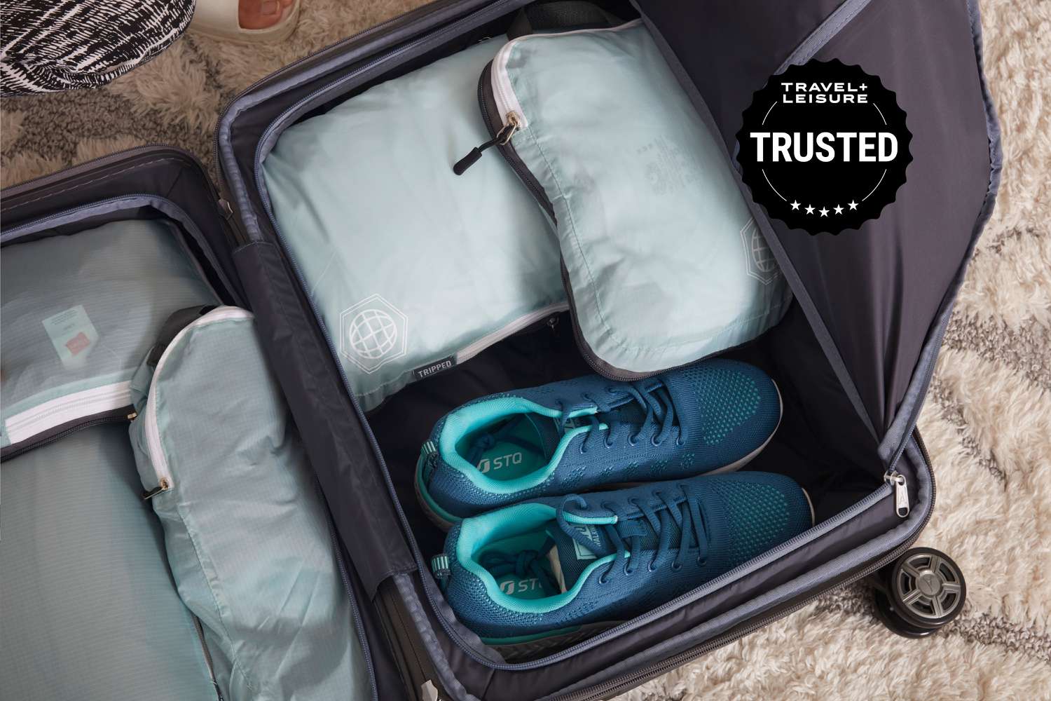 Travel Shoe Bag: Discover the Ultimate Space-Saving Solution
